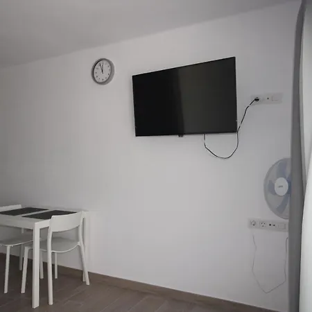 Apartamento Barbara Playa Roca アパート